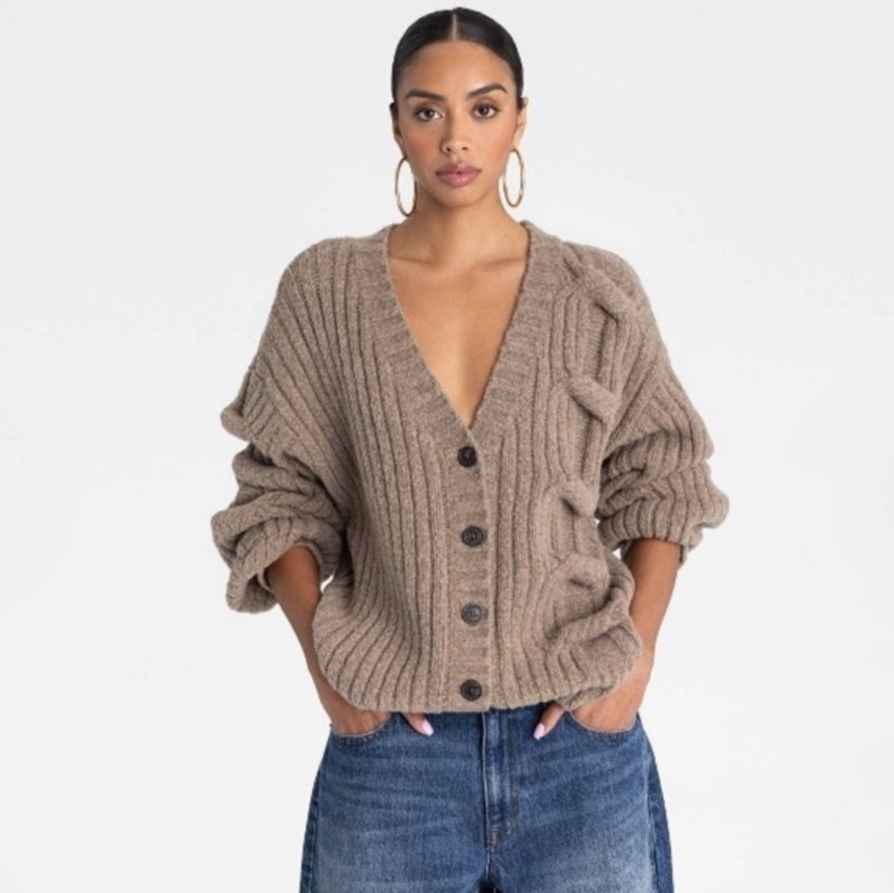 NWT KBB by Kahlana Cozy Tan Cable Knit Cardigan